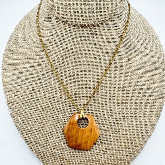 Vintage Hexagonal Wood Pendant Necklace Retro Geometric Minimalist - Picture 3 of 9